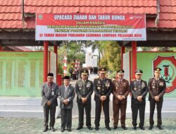 Hari Pahlawan ke-78, Kapolda Kalteng & Forkopimda Tabur Bunga di TMP Sanaman Lampang