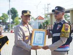 3 Anggota Bhabinkamtibmas Terbaik Terima Penghargaan dari Kapolres Sukoharjo