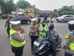 Ipda Rubiyanto Pimpin Sosialisasi Keselamatan di Jalan P. Sudirman Pati
