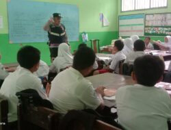 Edukasi Pencegahan Bullying, Bhabinkamtibmas Polsek Pati Berikan Edukasi di SDN Tambaharjo 01