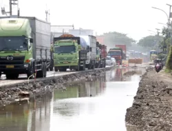Jalur Pantura Rembang-Pati Macet Parah hingga Puluhan Kilometer, Polisi Lakukan Ini