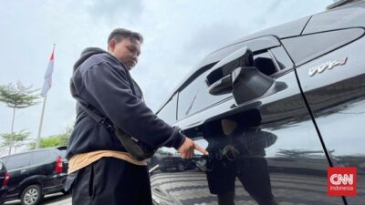 Orang Tak Dikenal Rusak 11 Mobil Komisioner dan Staf KPU Semarang