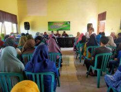 Wali Murid SMP 6 Rembang Ikuti Pembinaan Kenakalan Remaja dari Kasat Binmas Polres Rembang