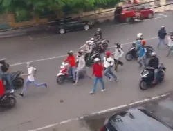 Viral Video Puluhan Pelajar Berkejaran di Depan Stadion TLJ Semarang, Diduga Tawuran