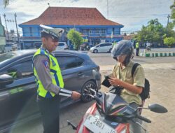 Kasat Lantas Kompol Asfauri Pimpin Penertiban, 9 SIM dan 5 STNK Disita di Jalan Pati – Margorejo