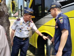Dishub dan Polres Batang Sidak Bus Pariwisata, Temukan Ban Cadangan Tak Layak