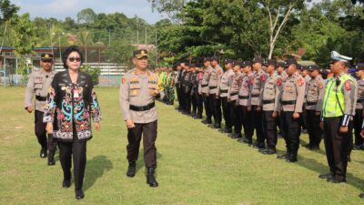Gelar Pasukan Ops Lilin Telabang, Polres Lamandau Jamin Keamanan Nataru 2024