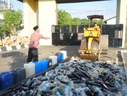 Hasil Razia3 Bulan, Ribuan Liter Miras Dimusnahkan Polres Sukoharjo