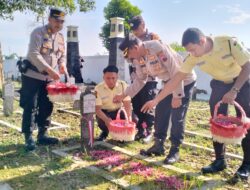 Kasat Binmas Polresta Pati Pimpin Ziarah dan Tabur Bunga untuk Memperingati HUT Satpam