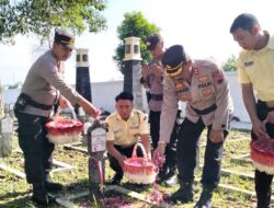 Penuh Khidmat: Polresta Pati Peringati HUT Satpam dengan Ziarah di Taman Makam Pahlawan