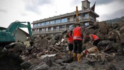 Basarnas Perpanjang Operasi SAR Korban Banjir Bandang di Humbahas selama Tiga Hari