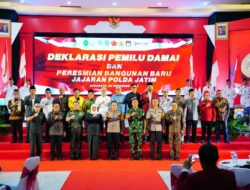 Kapolri Hadiri Deklarasi Pemilu Aman dan Damai di Surabaya