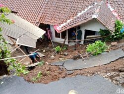 Tebing 8 Meter Longsor di Blitar Banjarnegara, 2 Rumah Rusak
