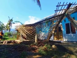 Tiga Rumah dan Satu Warung di Tuntang Kabupaten Semarang Rusak Parah Akibat Angin Kencang