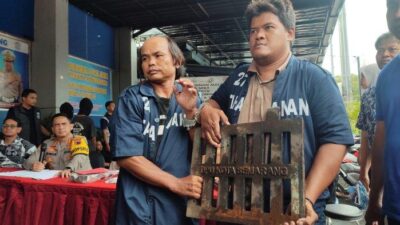 Sosok Untung dan Bambang Duo Pencuri Yang Kompak Beraksi Mencuri 11 Besi Penutup Saluran di Semarang
