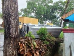 Kecelakaan Minibus Elf Hantam Sepeda Motor di Bawang Banjarnegara, 1 Orang Luka