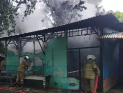 Cerita 2 Bocah Diselamatkan dari Rumah Terbakar di Kalibanteng Semarang