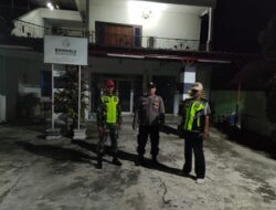 Patroli Gabungan Polsek Sluke Rembang untuk Menciptakan Kamtibmas Aman Jelang Pemilu 2024