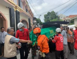 Isak Tangis Iringi Pemakaman Alif, Bocah SD yang Tewas Terseret Arus Sungai di Semarang