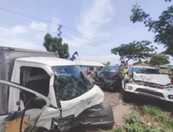 Tiga Mobil Terlibat Kecelakaan Karambol di Pantura Lasem