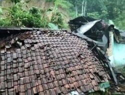 Akibat Longsor di Banjarnegara, Sejumlah Rumah Hancur dan Satu Warga Terluka