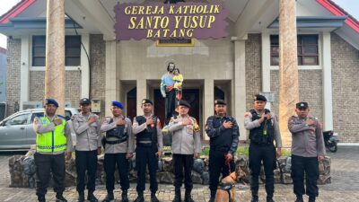 Menjaga Keamanan Umat: Wakapolres Batang Cek dan Sterilisasi Gereja Santo Yusup