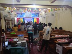 Umat Nasrani Melaksanakan Ibadah Akhir Tahun, Polsek Pati Lakukan Pengamanan