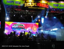 Bintang Tamu Hebohkan Perayaan Tahun Baru di Stadion Joyokusumo Pati