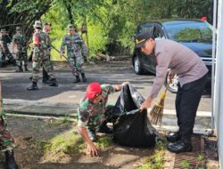 Gelar Bakti Kebersihan di Pasar, TNI Polri Sukoharjo Cooling System Pemilu Damai