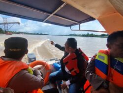 Kapolres Barsel Pimpin Pencarian 2 Korban Tenggelam Di Das Barito Kecamatan Dusut