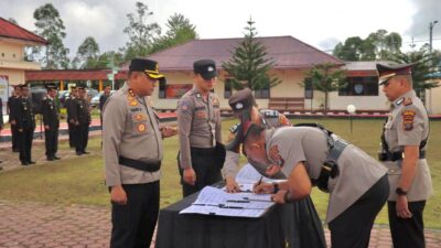 AKBP Hary Adrianto Pimpin Sertijab Wakapolres dan 5 Pejabat Polres Humbahas