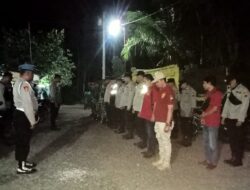 Personel Polsek Gembong dan Koramil Gabung Amankan Acara Putu Rimbi Anniversary ke-8