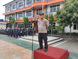 Kapolsek Gayamsari Kunjungi SMA Kesatrian 2 Semarang Dalam Rangka Sosialisasi Knalpot Brong