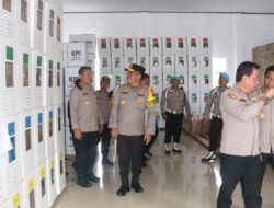Kunjungi Kantor KPU Mura, Kapolda Kalteng Memastikan Logistik Pemilu 2024 Aman