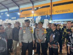 Wakapolda Kalteng Cek Sistem Keamanan Di Gudang Logistik KPU Kapuas
