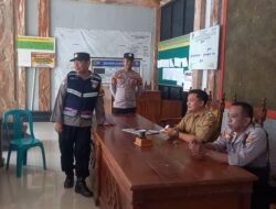 Berikan Himbauan Cegah Berita Hoax, Bhabinkamtibmas Polsek Pati Patroli Dialogis di Desa Winong