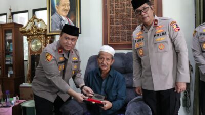 Ops NCS Polri Sambangi Ponpes Bumi Shalawat Sidoarjo, Gus Ali Doakan Pemilu Aman