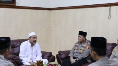 Ditemui Wakaops NCS Polri, Habib Taufiq Assegaf Pasuruan Doakan Pemilu Berjalan Aman dan Damai