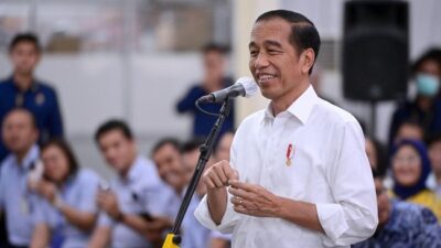 Kumpulkan Kades di Banjarnegara, Jokowi Bicara Dana Desa Cair Rp539 T