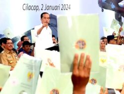 Presiden Jokowi Bagikan 2 Ribu Sertifikat Tanah di Cilacap