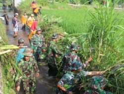 Gotong Royong Bersihkan Sungai di Desa Cepagan, Kodim dan Polres Batang Peduli Lingkungan