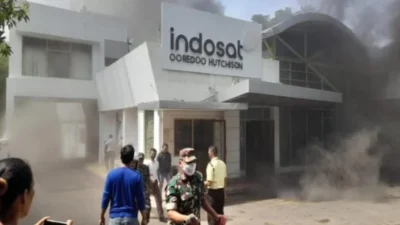 Gedung Pemancar Indosat Semarang Kebakaran, Warga Ngeluh Sinyal Hilang