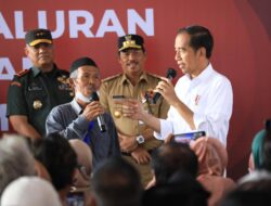 Presiden Jokowi Serahkan Beras Bantuan Pangan kepada 1.000 KPM di Cilacap