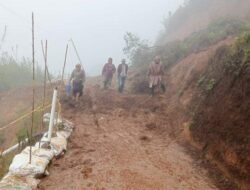Diterjang Tanah Longsor, Sejumlah Rumah Rusak dan Jalan Utama di Desa Gerlang Batang Putus