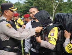 Pasukan Polres Lamandau Pengamanan TPS Pemilu 2024 Mulai Bergeser