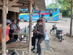 Patroli Polsek Lasem Rembang Sosialisasi Larangan Knalpot Brong di Pangkalan Mobil