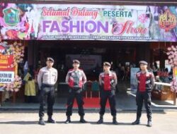 HUT Banjarnegara Ke-453, Polres Banjarnegara Lakukan Pengamanan Fashion Show Ecoprint