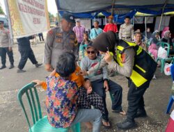 Peduli Korban Banjir, Rumkit Bhayangkara Polda Kalteng Mitigasi Kesehatan Warga Barsel & Mura
