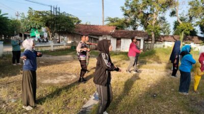 Pemilu 2024 Dekat, Bhabinkamtibmas Desa Mojomulyo Tingkatkan Kemitraan dengan Masyarakat