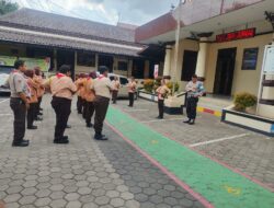 Polsek Juwana Latih Pelajar Saka Bhayangkara Peraturan Baris-Berbaris